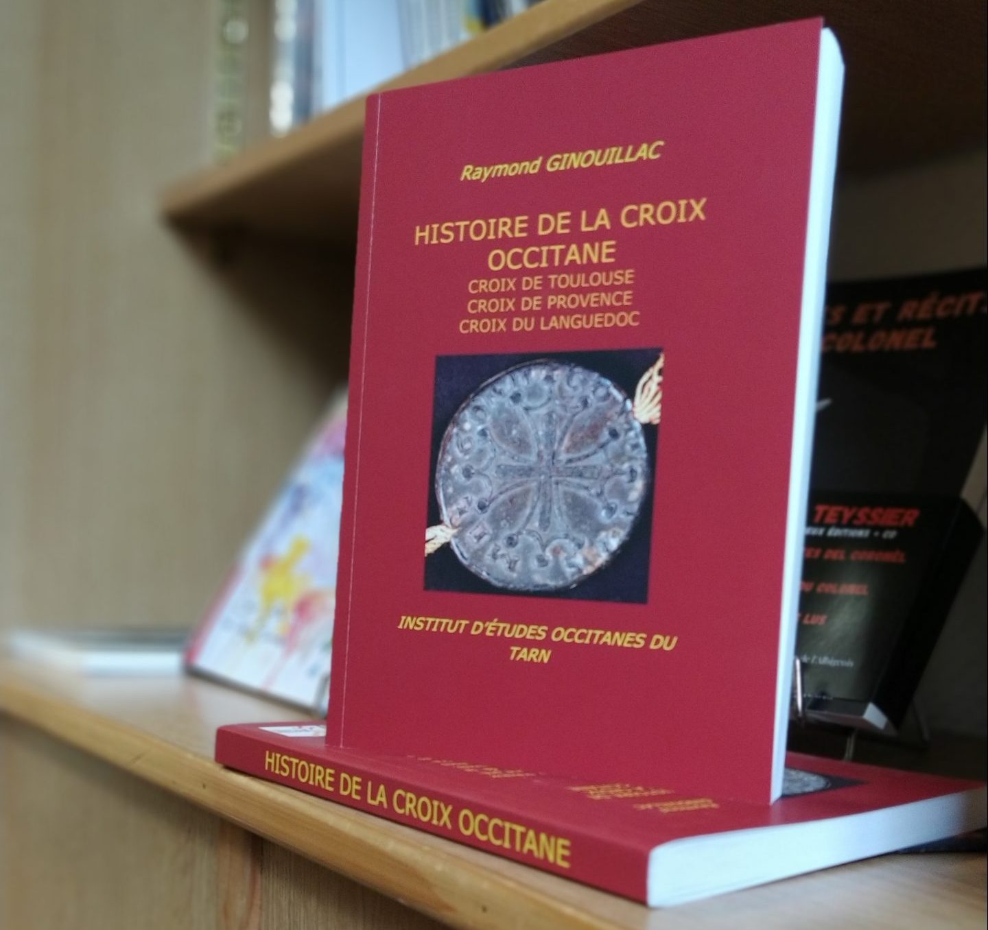 Lire la suite à propos de l’article Histoire de la croix occitane / Istòria de la crotz occitana – Raymond Ginouillac